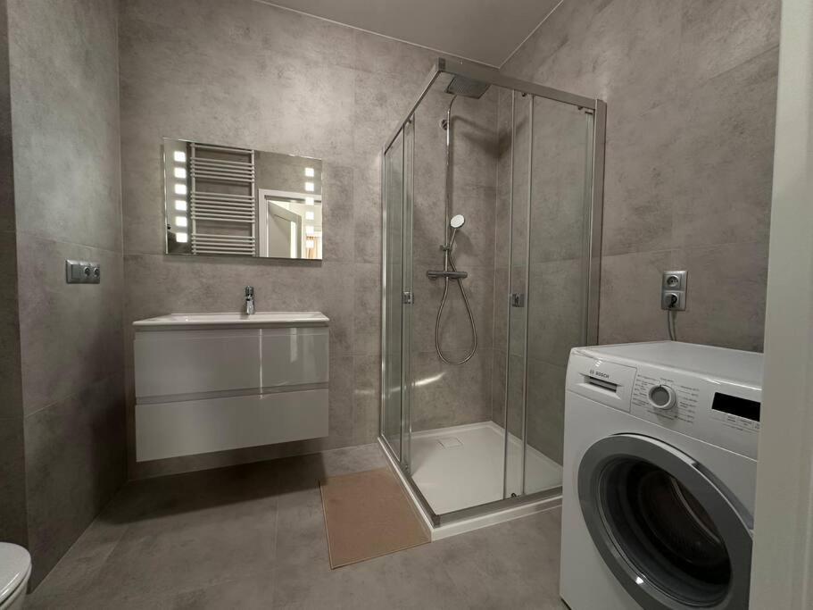 Kaskady Modern Apartment - Close To The Center Варшава Екстериор снимка